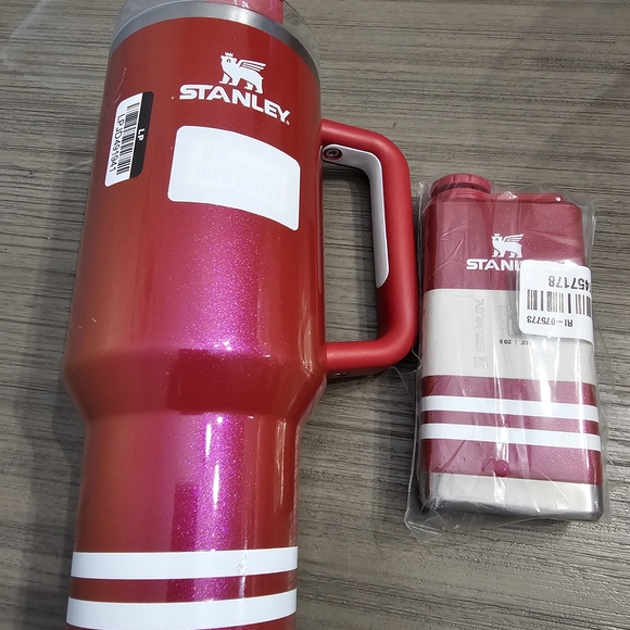 Stanley 8 oz Pre-Party Flask - Picture 3 of 4